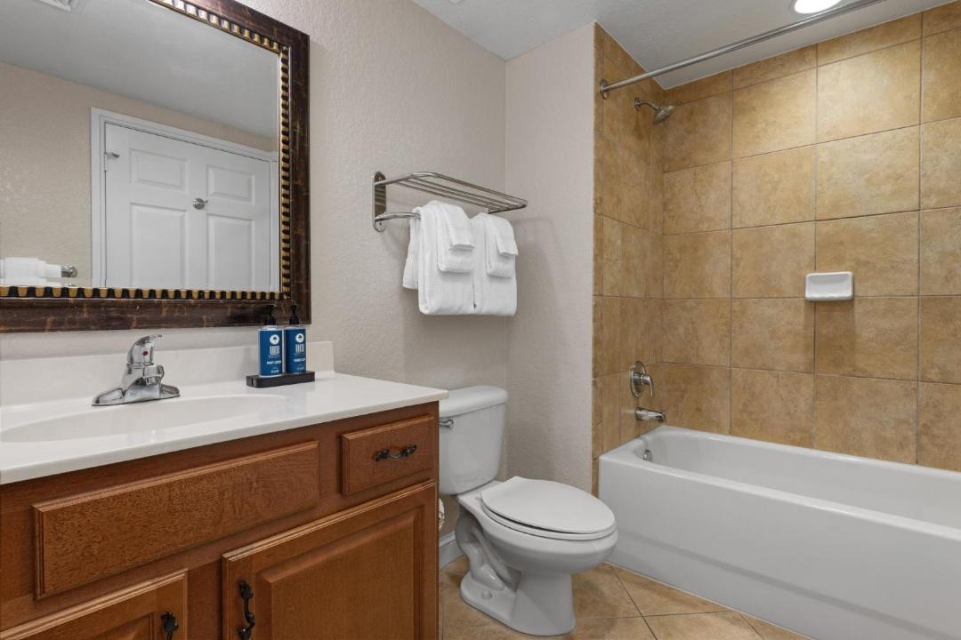 Photo of Bathroom in Bay Lake