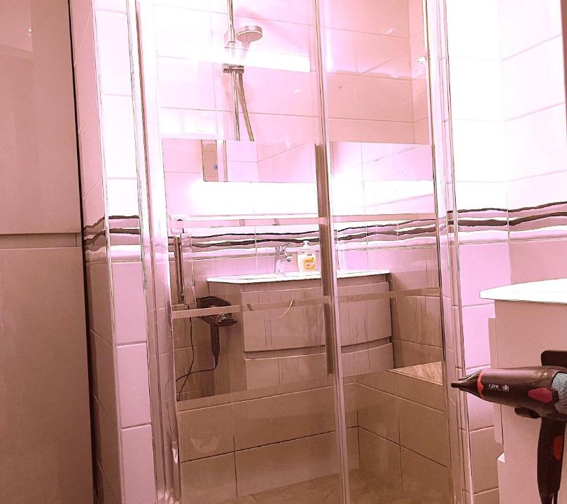 Photo of Bathroom in Bondy