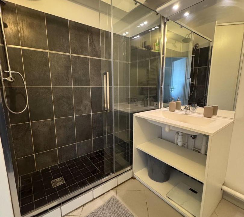 Photo of Bathroom in Aulnay-sous-Bois