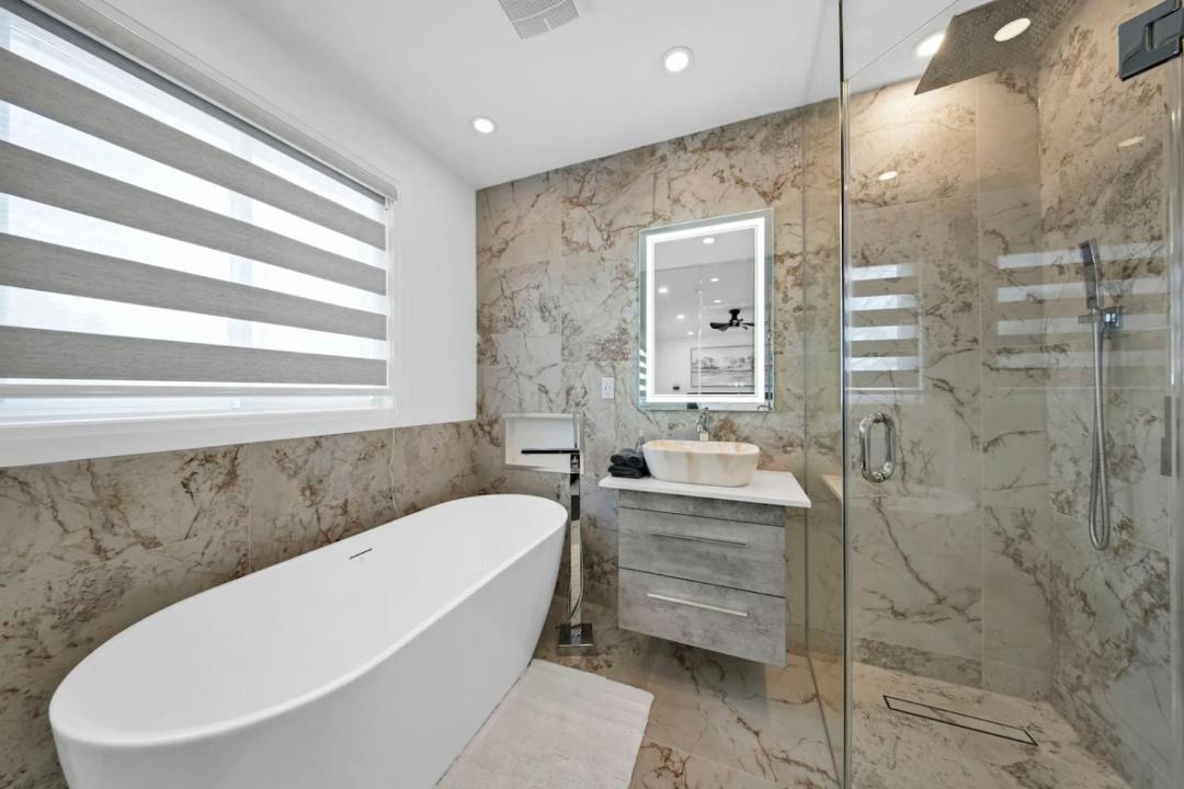 Photo of Bathroom in Birch Cliff