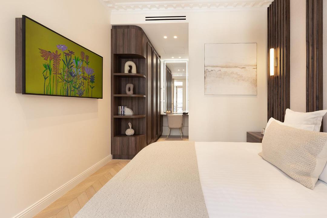 Photo of Bedroom in Champs-Elysees