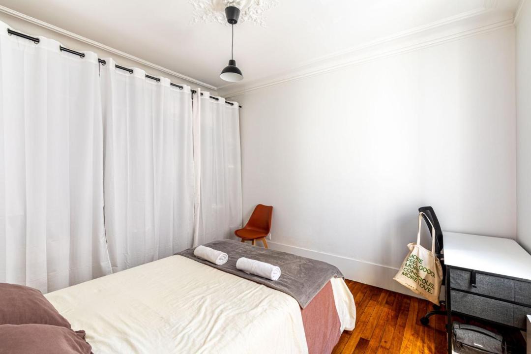 Photo of Bedroom in Saint-Ouen