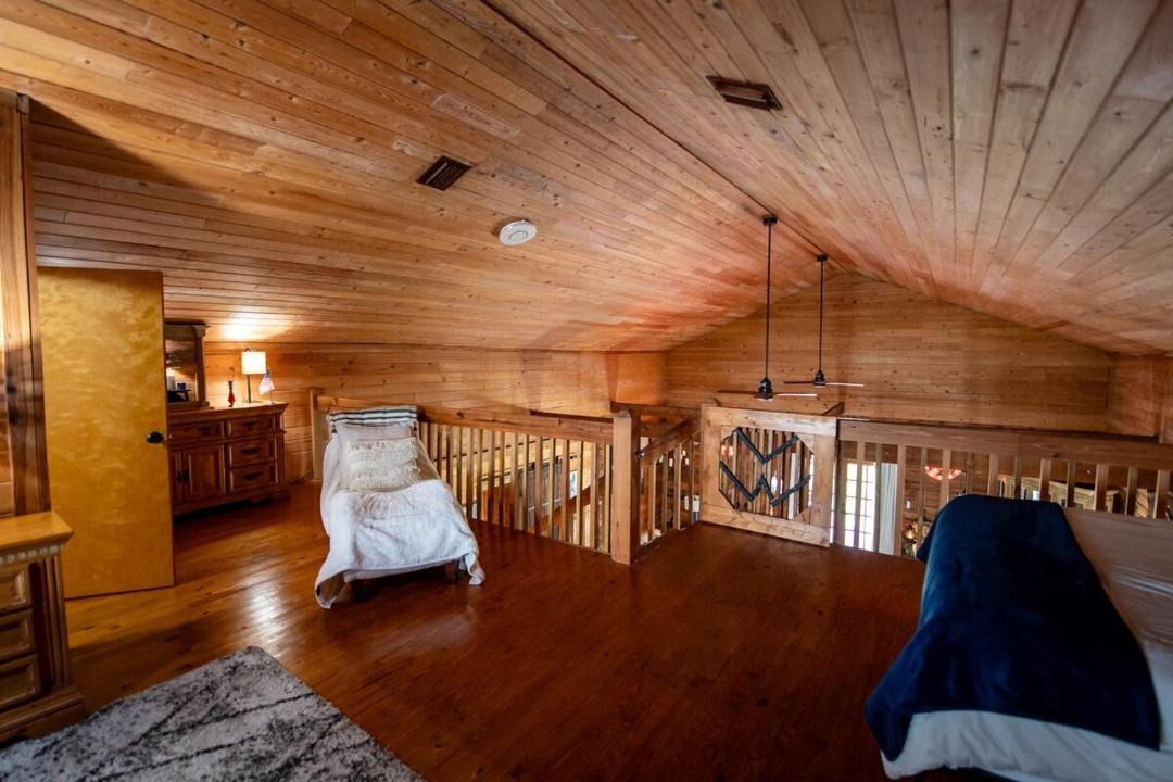 Photo of Bedroom in Okeechobee