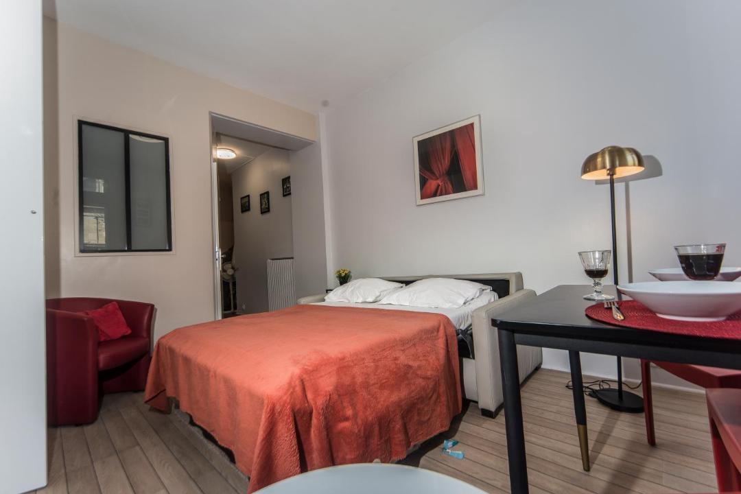 Photo of Bedroom in Sorbonne