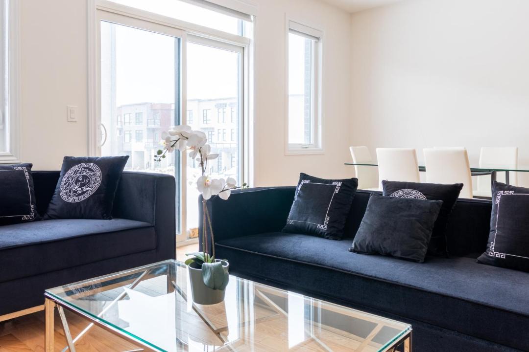 Photo of Livingroom in Vaughan
