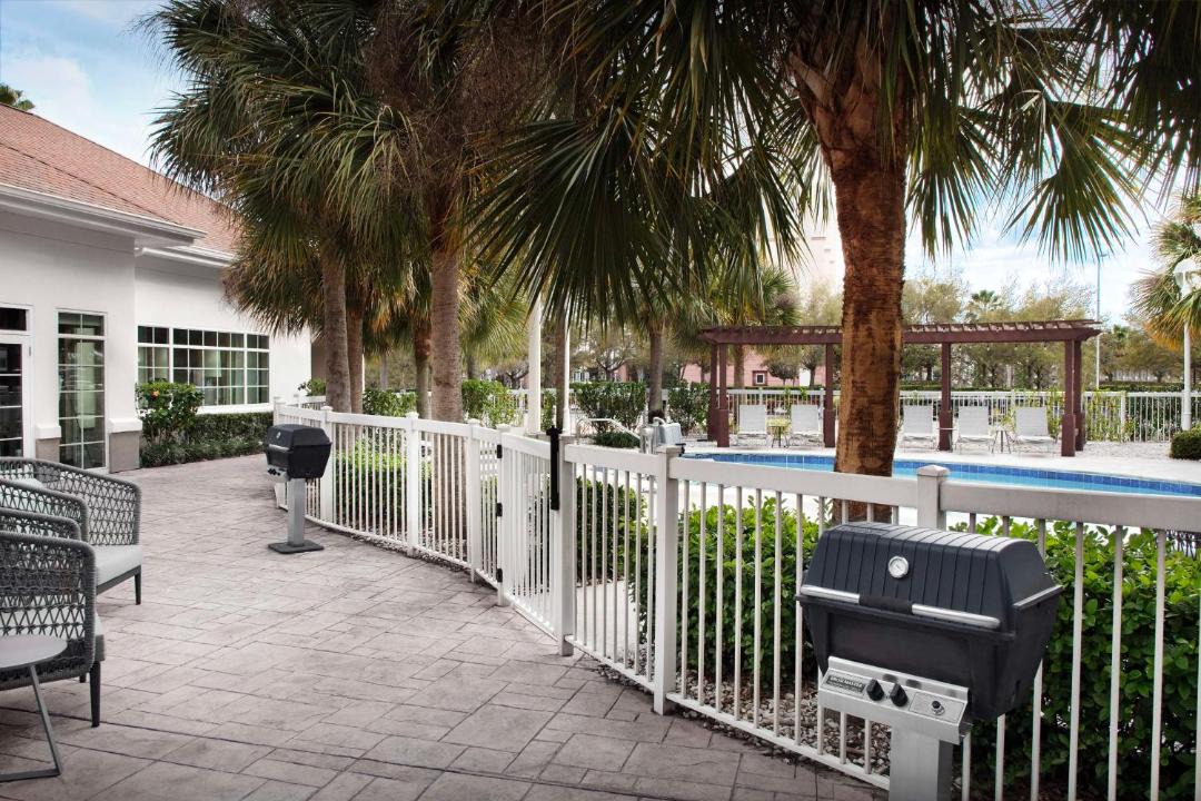 Photo of Patio Balcony in Airport North