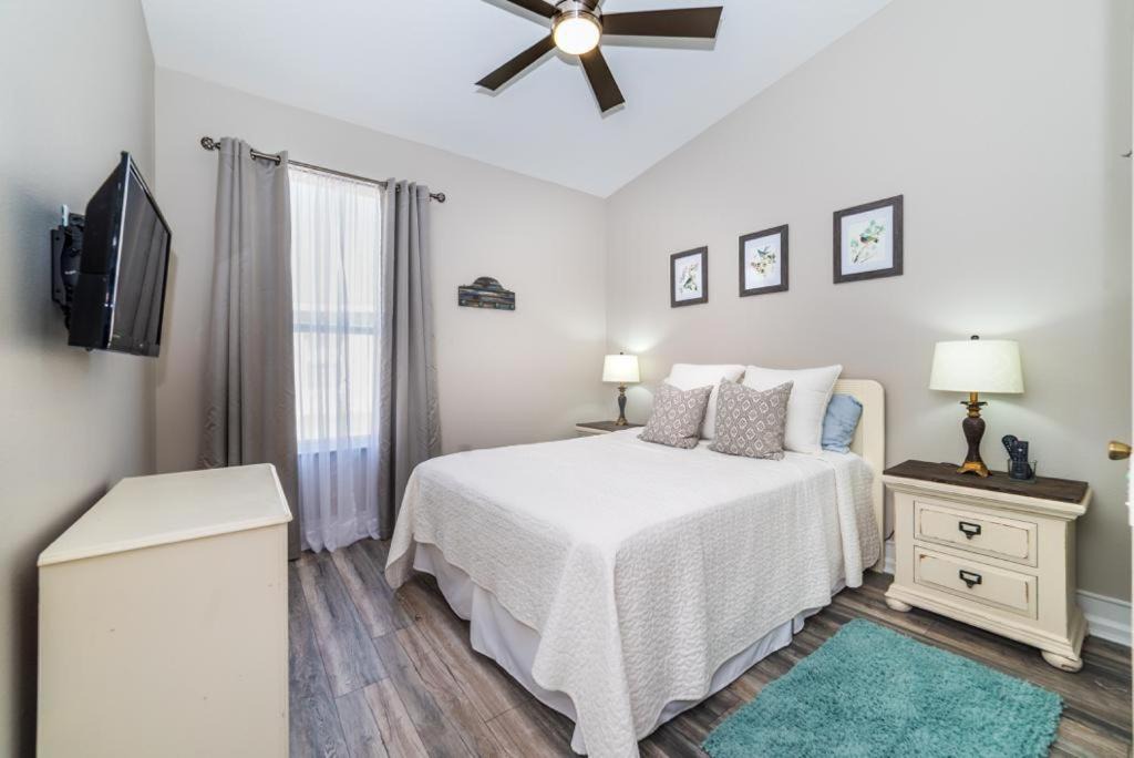 Photo of Bedroom in Windsor Palms