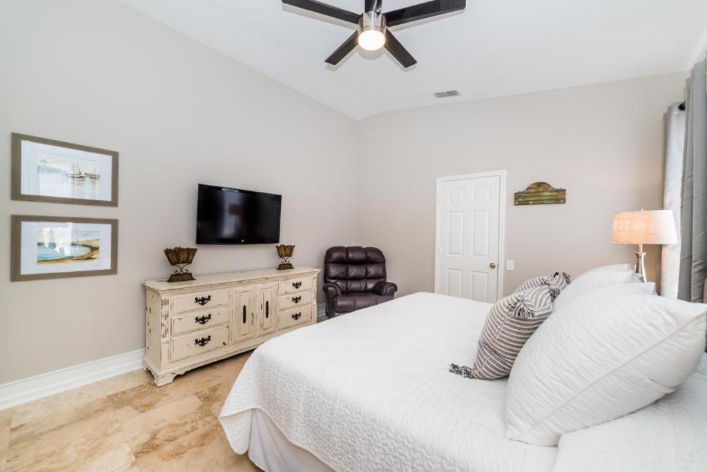 Photo of Bedroom in Windsor Palms