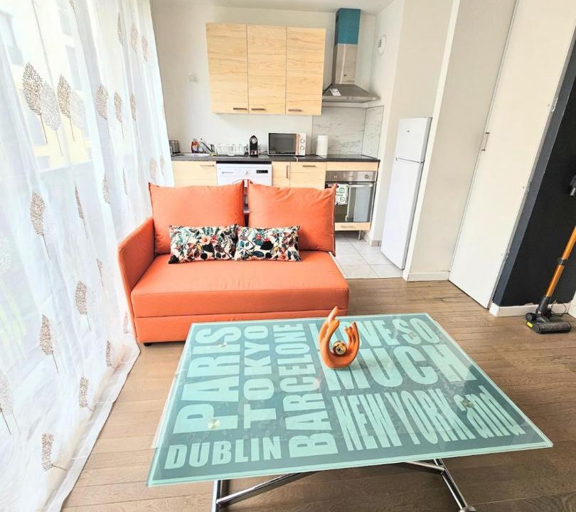 Photo of Livingroom in Villejuif
