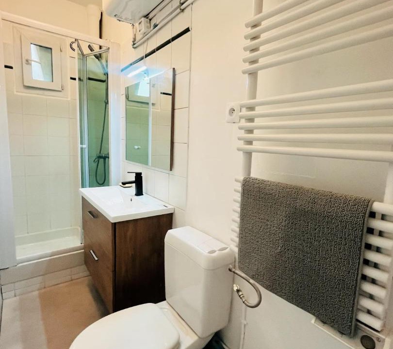 Photo of Bathroom in Saint-Mande