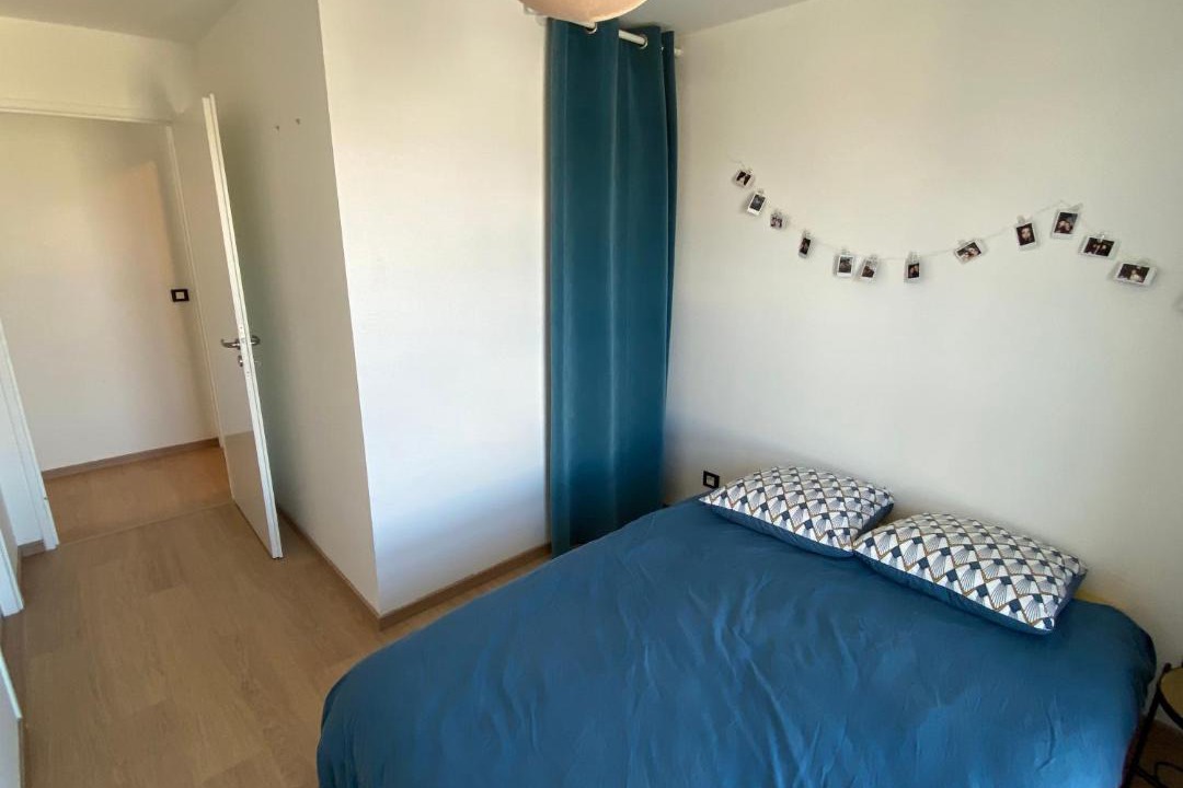 Photo of Bedroom in Romainville
