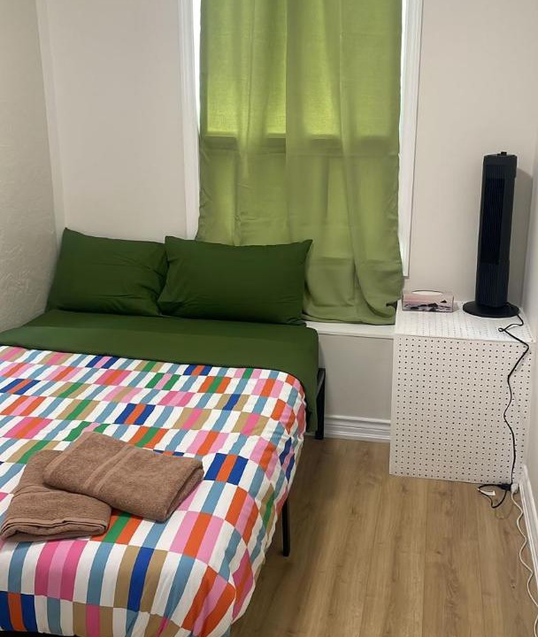 Photo of Bedroom in Bay Street Corridor