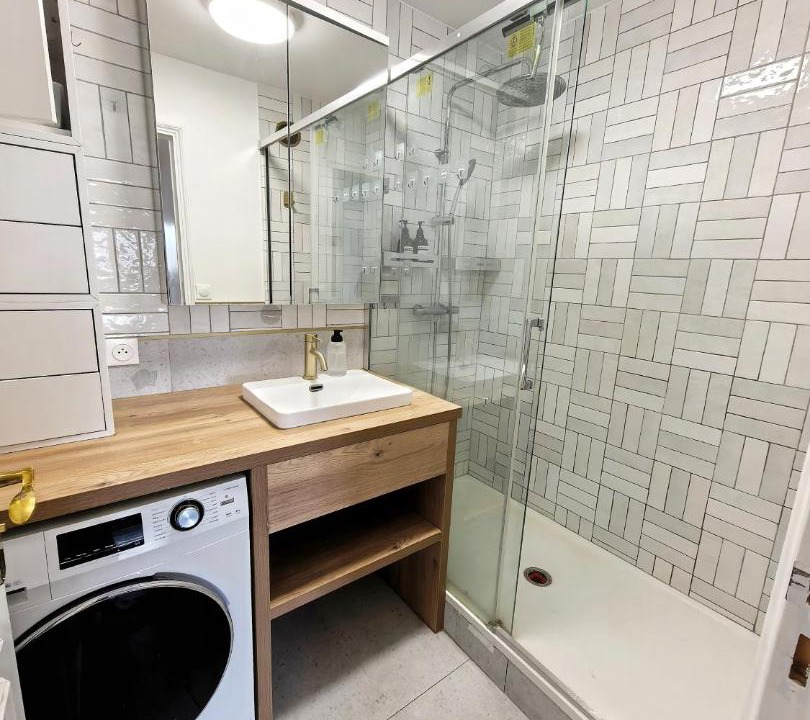 Photo of Bathroom in Belleville