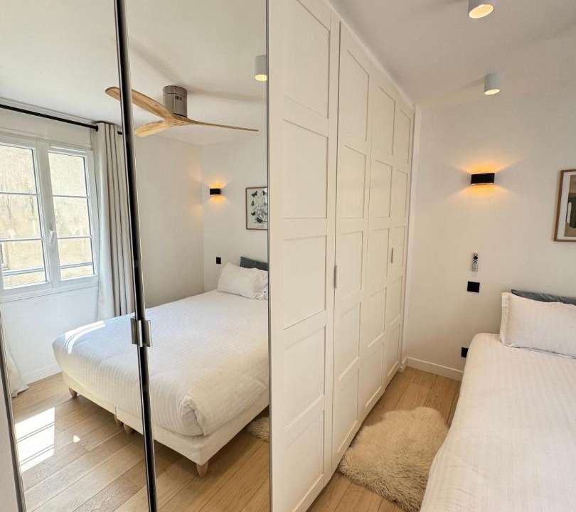 Photo of Bedroom in Val-de-Grace