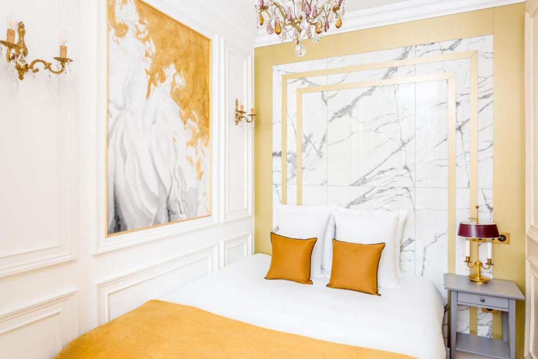 Photo of Bedroom in 8th Arrondissement