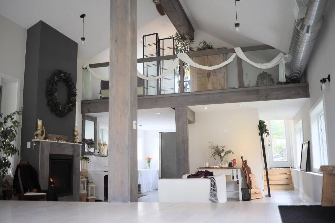 Photo of Livingroom in Middlesex Centre