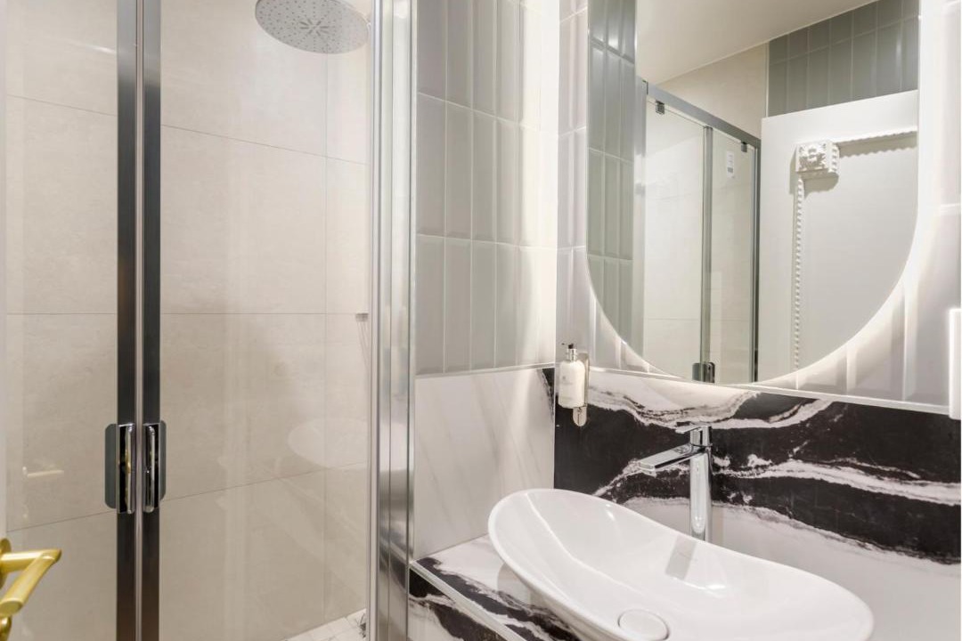 Photo of Bathroom in Saint-Victor