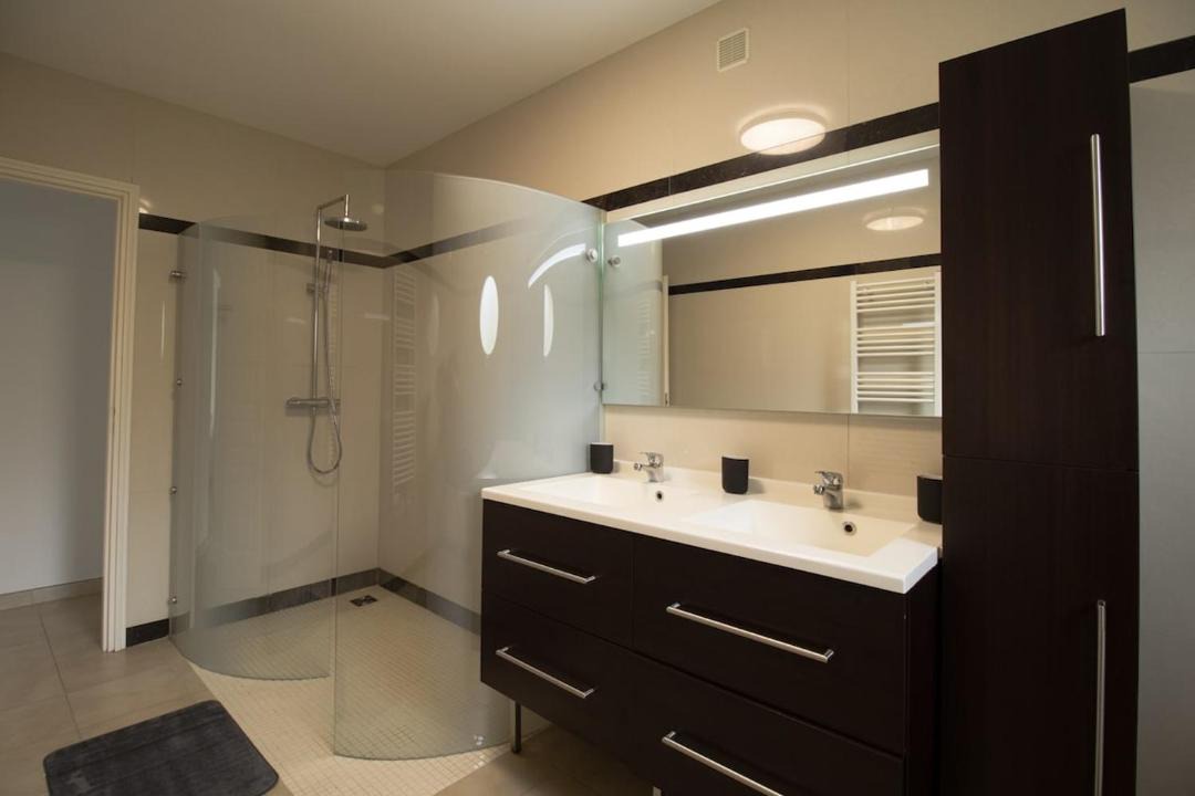 Photo of Bathroom in Bry-sur-Marne