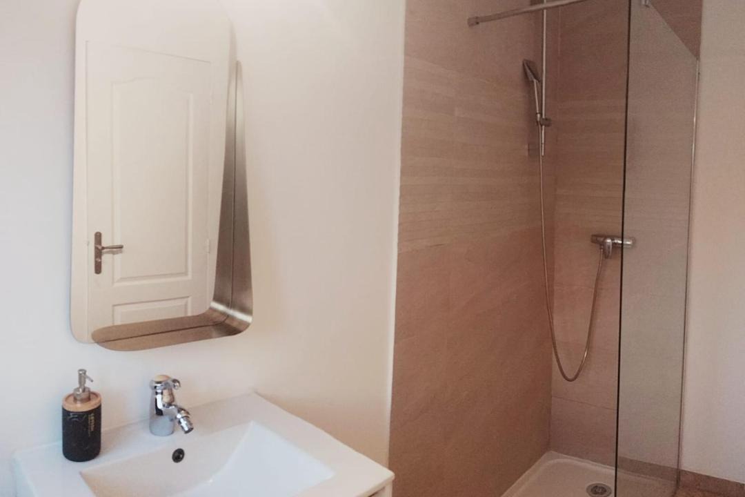 Photo of Bathroom in Neuilly-sur-Marne