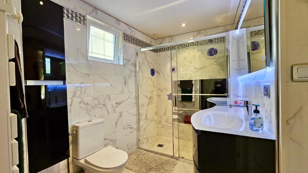 Photo of Bathroom in Stains