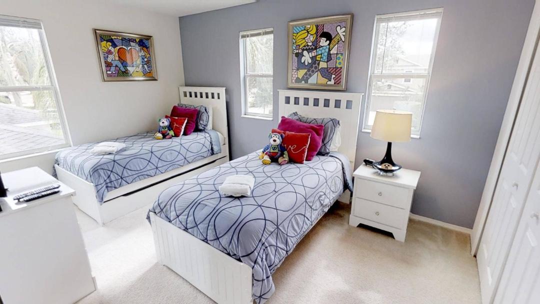 Photo of Bedroom in Crystal Cove