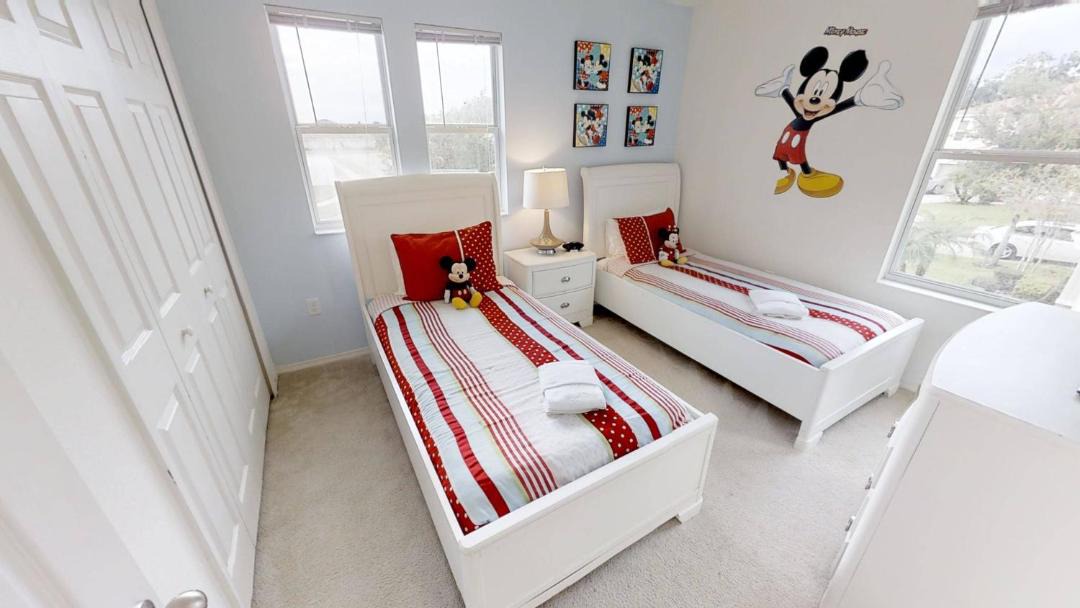Photo of Bedroom in Crystal Cove