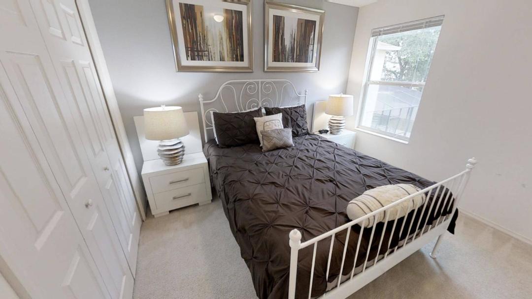 Photo of Bedroom in Crystal Cove