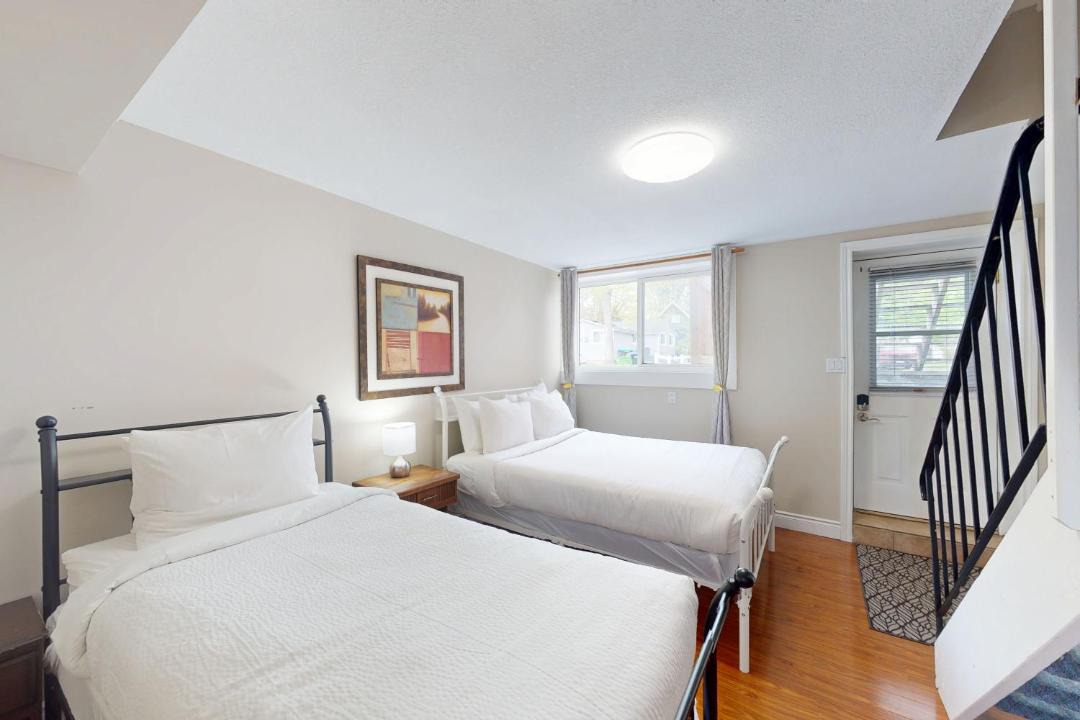 Photo of Bedroom in Wasaga Beach