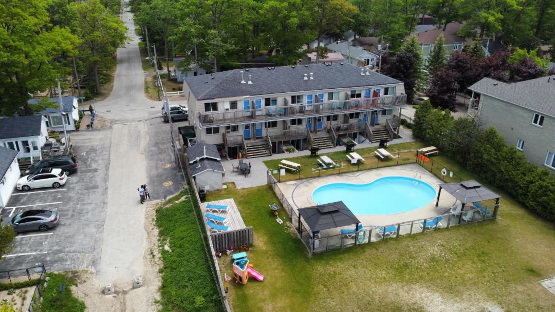 Photo of Others in Wasaga Beach