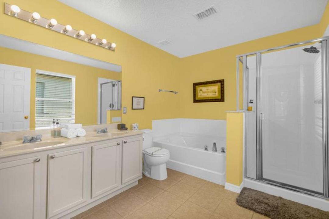 Photo of Bathroom in Windwood Bay