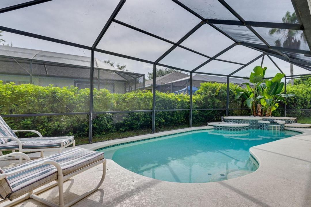 Photo of Patio Balcony in Sunset Lakes