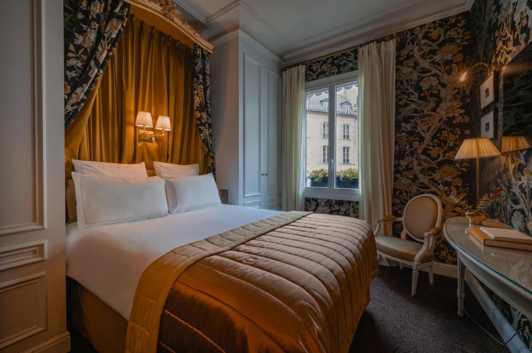 Photo of Bedroom in Saint-Germain-des-Pres