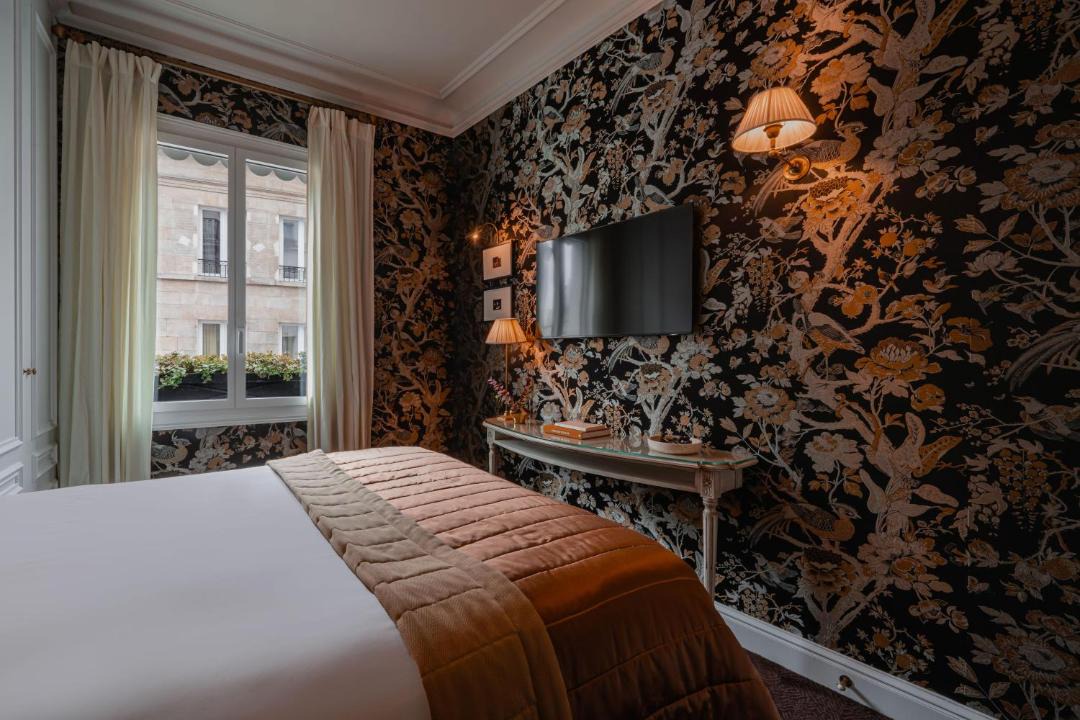 Photo of Bedroom in Saint-Germain-des-Pres