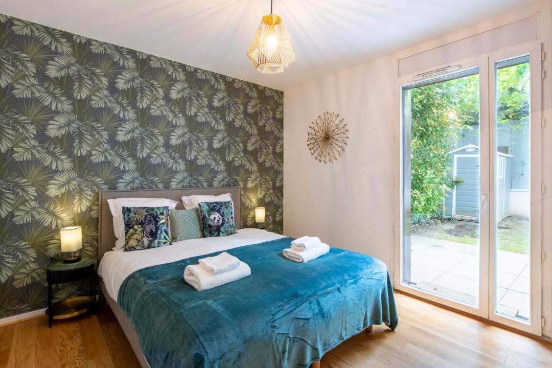 Photo of Bedroom in Issy-les-Moulineaux