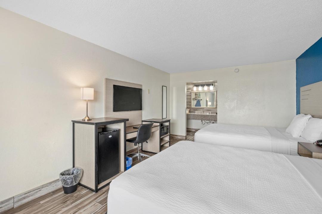 Photo of Bedroom in West Colonial