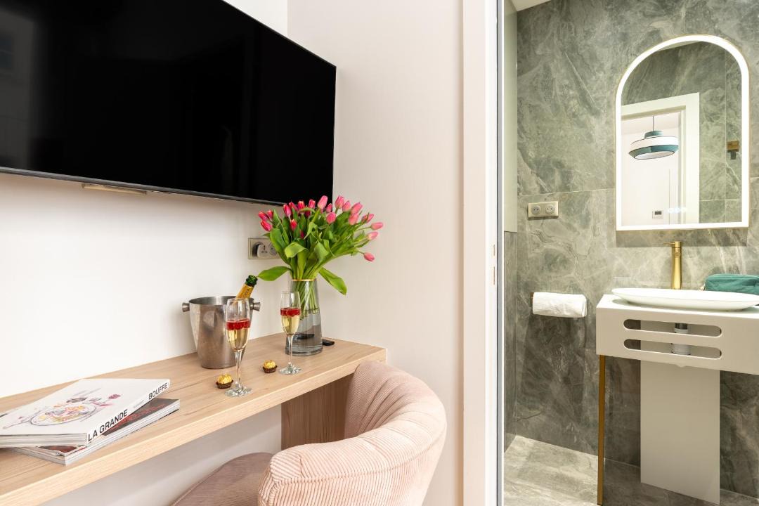 Photo of Bathroom in Porte-Saint-Martin