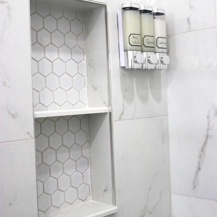 Photo of Bathroom in Lakeview Village