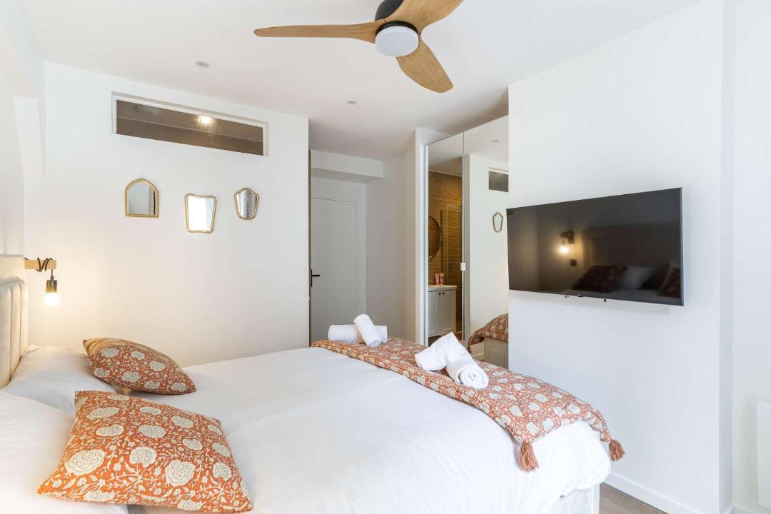 Photo of Bedroom in 19th Arrondissement