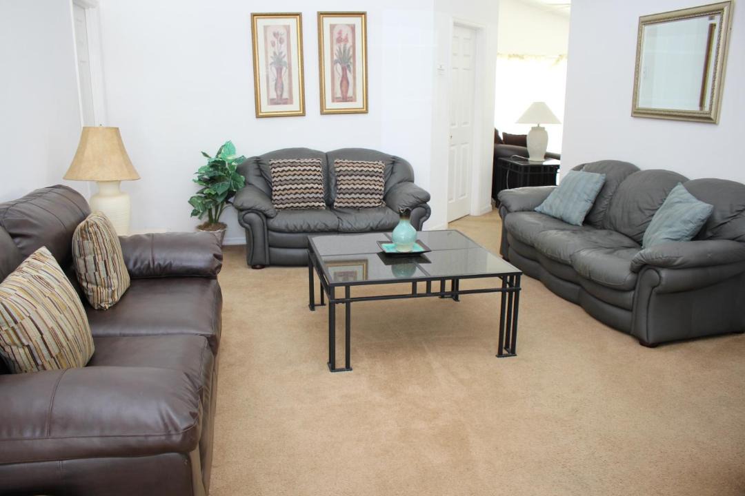 Photo of Livingroom in Florida Pines