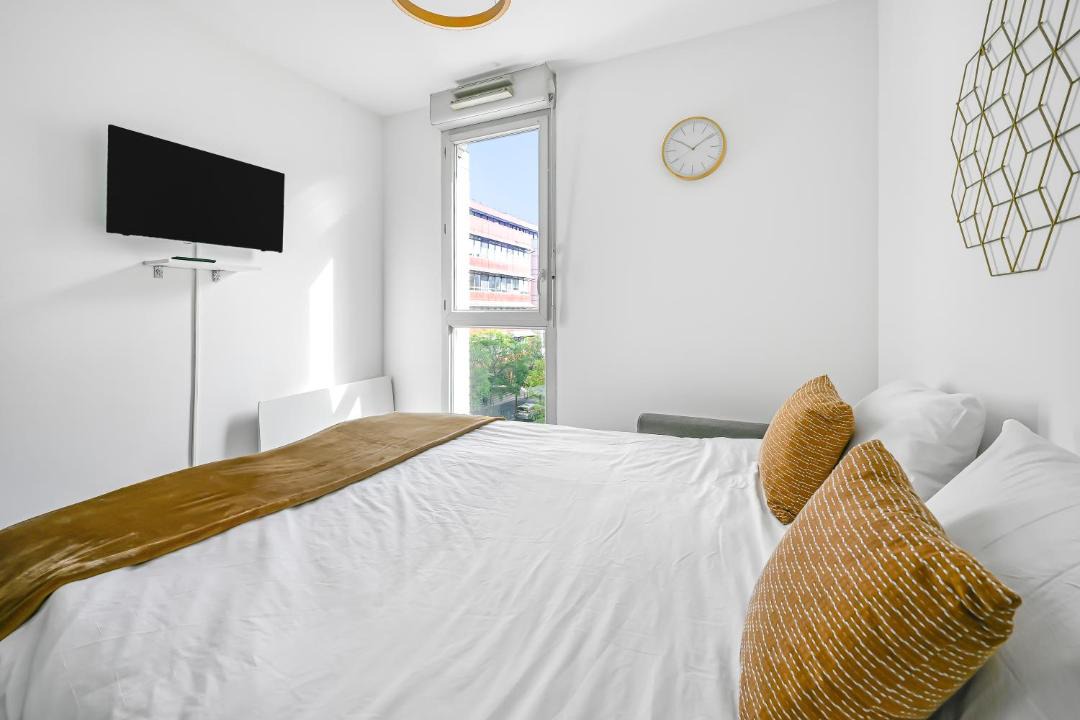 Photo of Bedroom in Rosny-sous-Bois