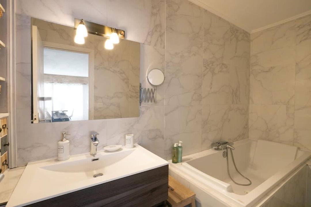Photo of Bathroom in Sevres