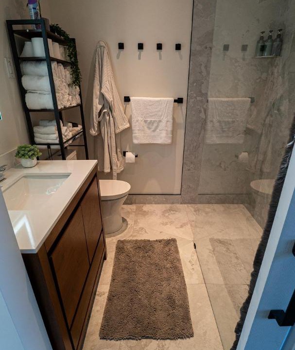 Photo of Bathroom in MacTier