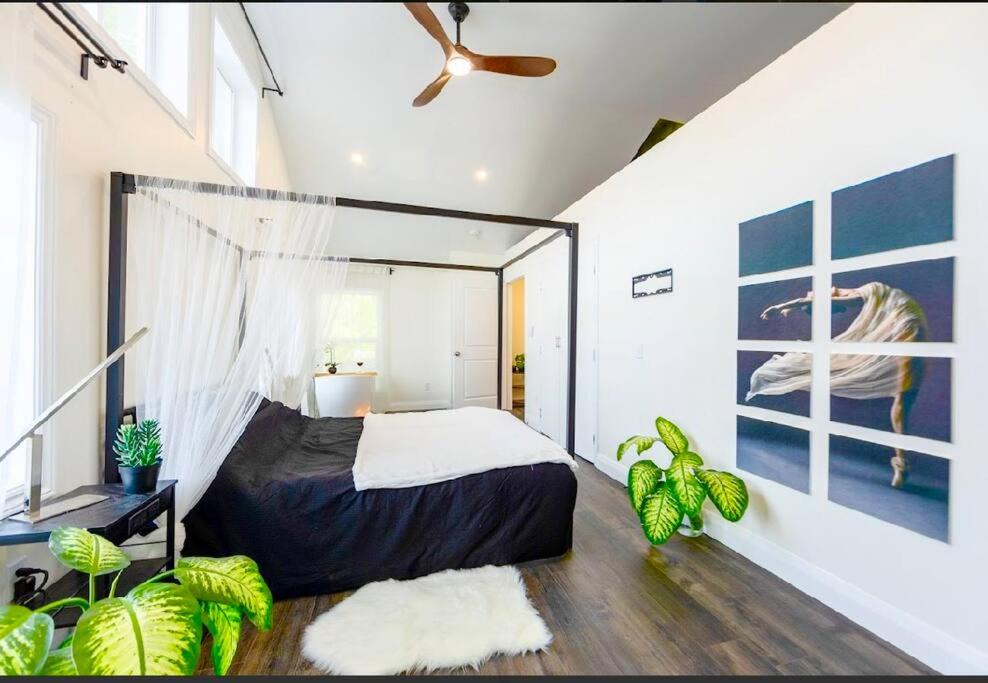 Photo of Bedroom in Belleville