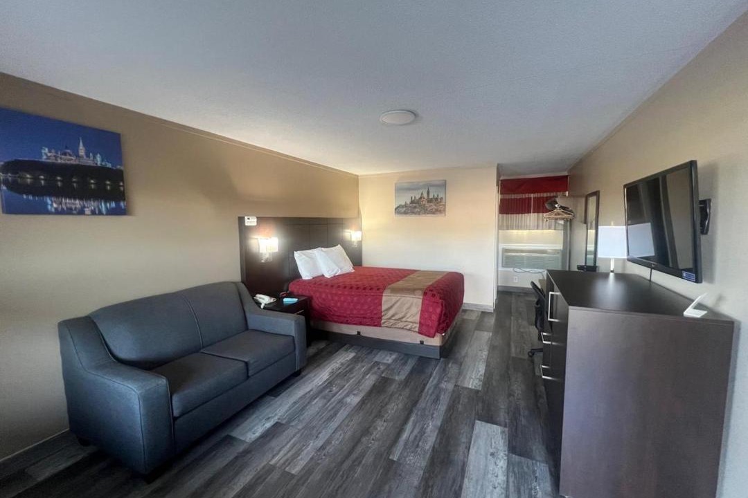 Photo of Bedroom in Tay Valley