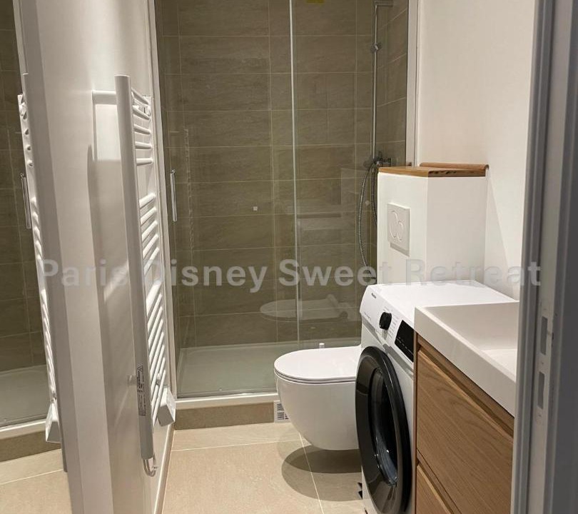 Photo of Bathroom in Esbly