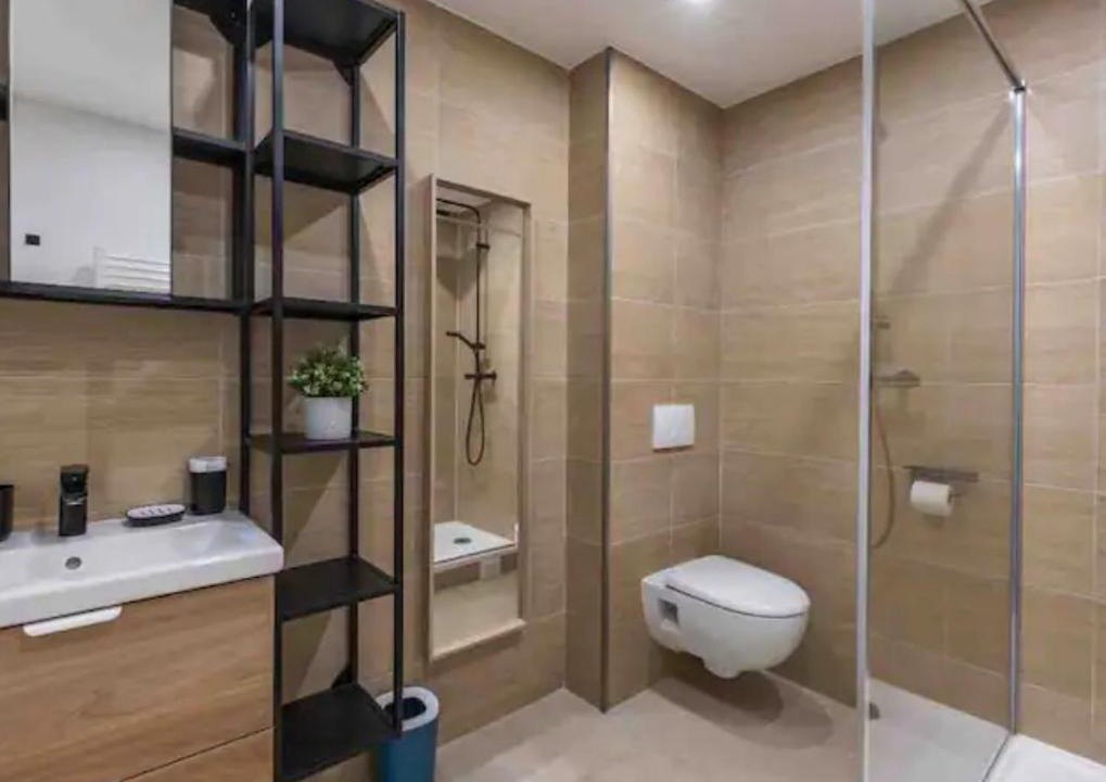 Photo of Bathroom in Antony
