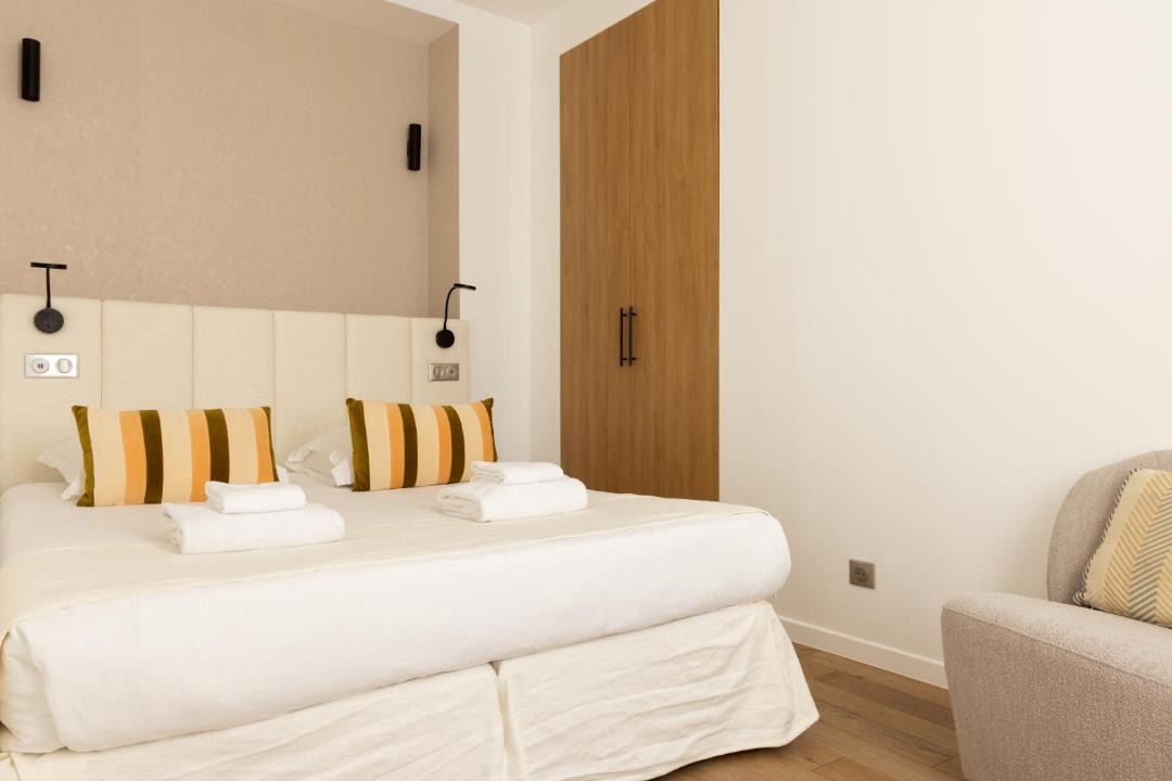 Photo of Bedroom in Val-de-Grace