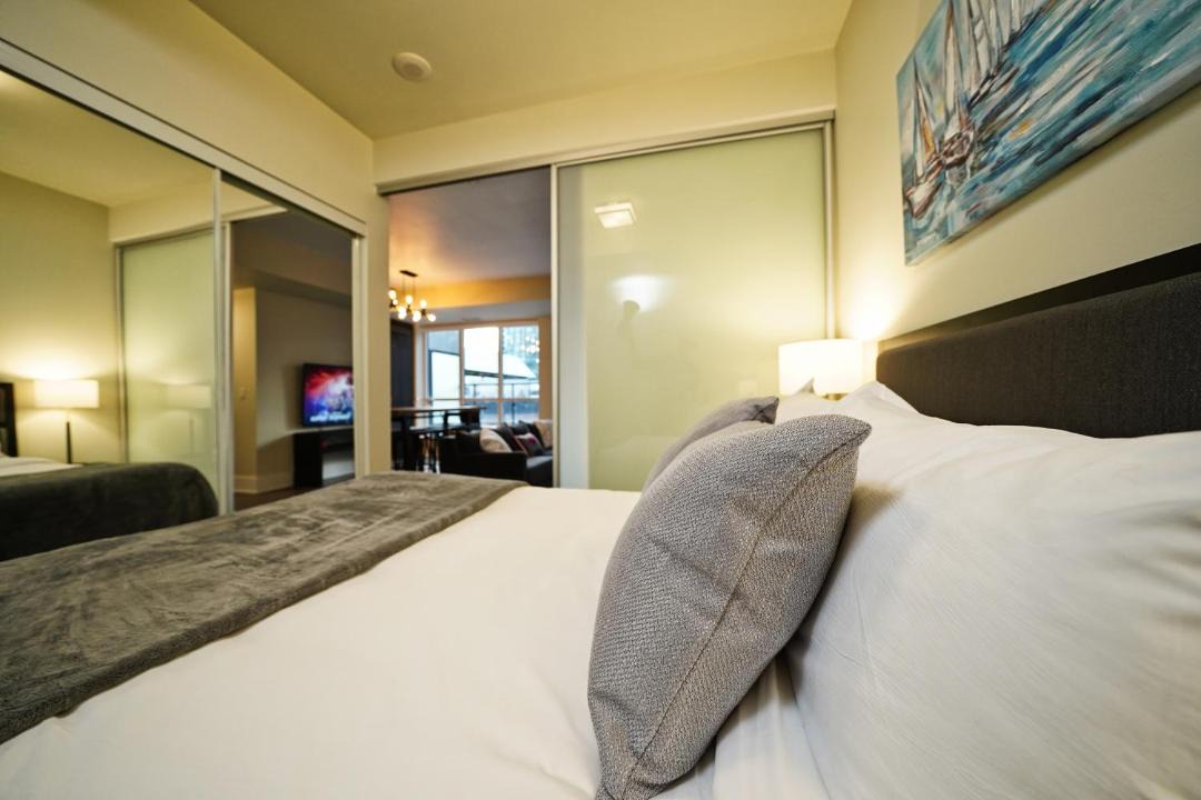Photo of Bedroom in Toronto Entertainment District