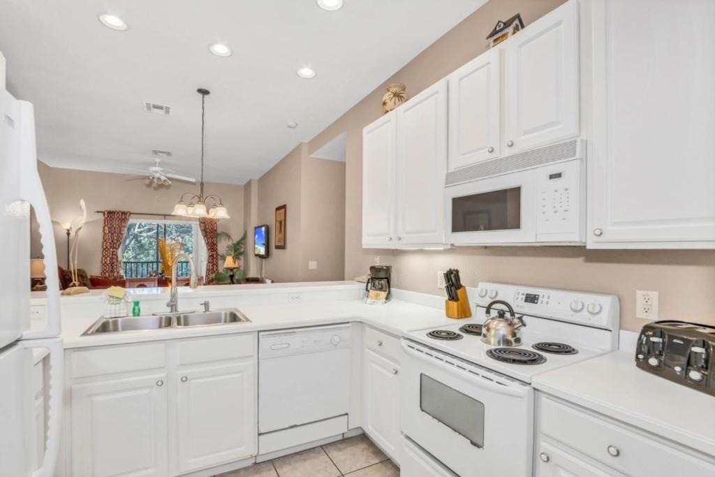 Photo of Kitchen in Bahama Bay