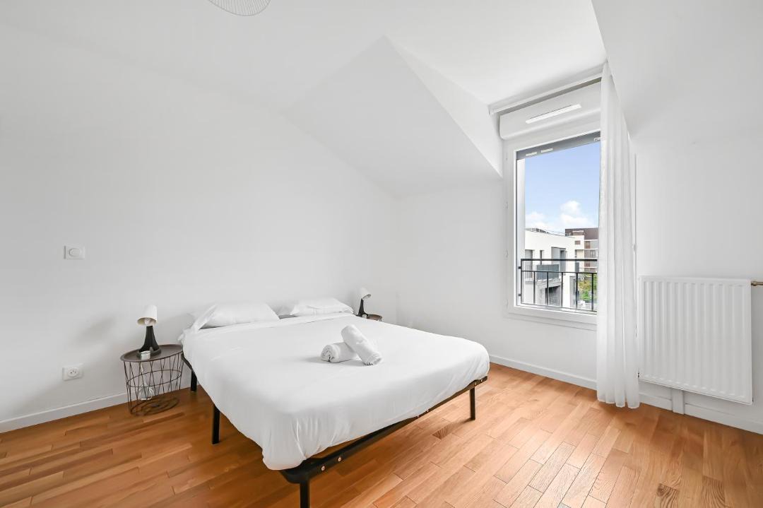 Photo of Bedroom in Lognes